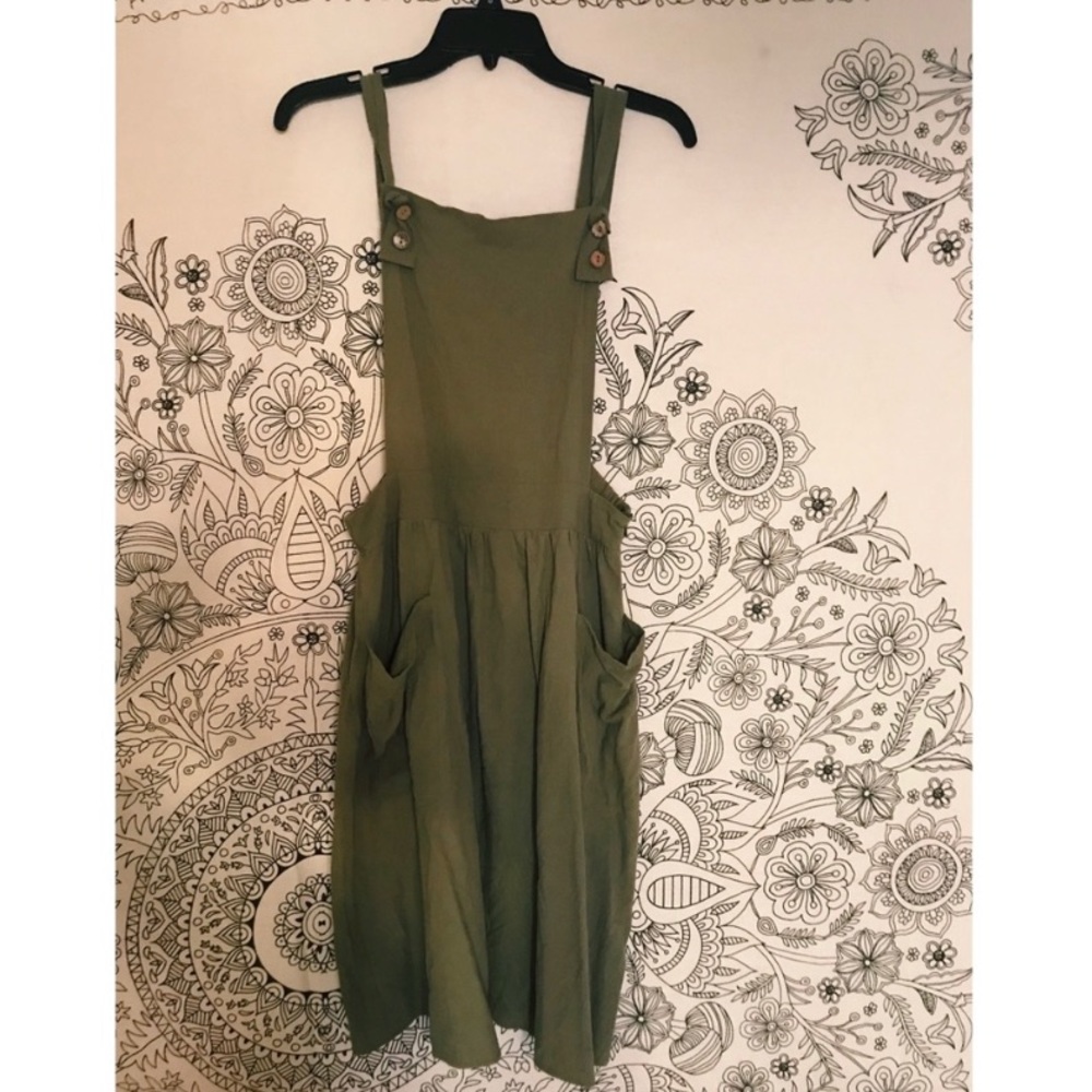 GREEN JUMPER DRESS